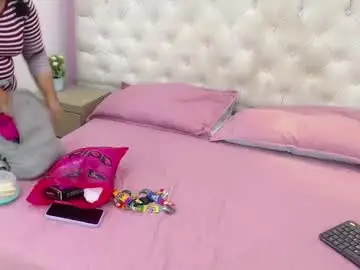 Yumiviolet  live sex cam