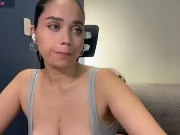 Cyborgmuse  live sex cam