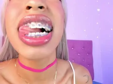 Dulce_brown01  live sex cam