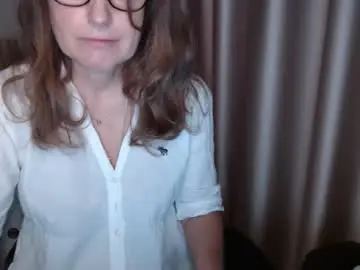 Lauraoven1  live sex cam