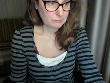 Lauraoven1  live sex cam