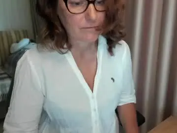 Lauraoven1  live sex cam