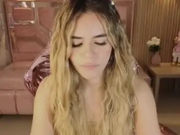 Lilith4_s  live sex cam