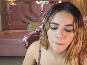 Lilith4_s  live sex cam