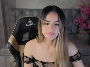 Lilith4_s  live sex cam