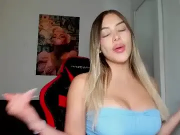 Mi_suk1  live sex cam
