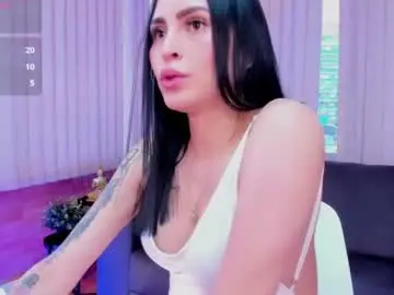 Petite_linda  live sex cam