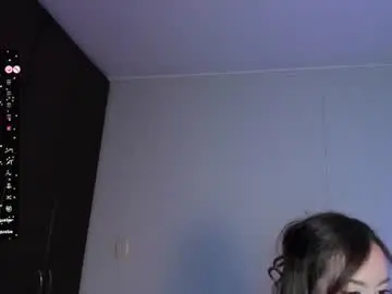 Redhair_latina  live sex cam