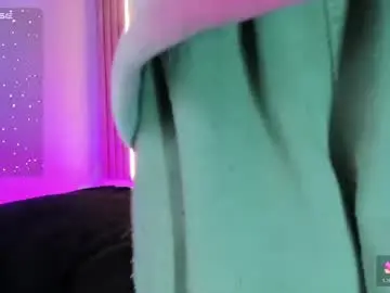 Sarahajhoness  live sex cam