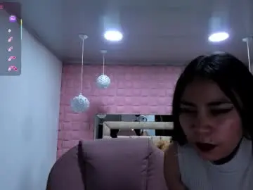 _laaura_  live sex cam