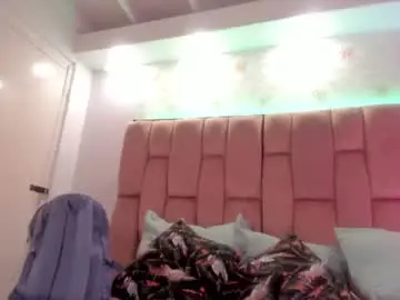 Aishathornee  live sex cam
