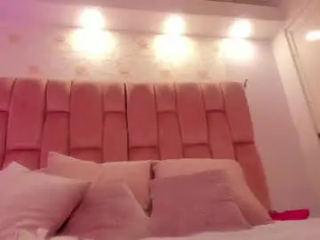 Aishathornee  live sex cam