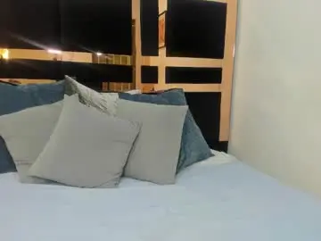 Celesteblows  live sex cam