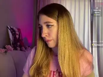 Creammberryyy  live sex cam