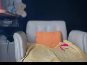 Ema_lov3  live sex cam