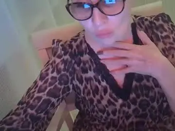 Erica_lynn  live sex cam