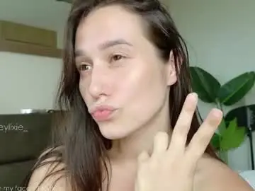 Heylixie_  live sex cam