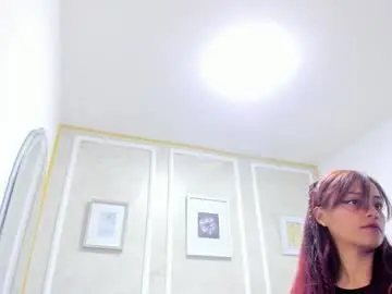 Hoollyhendrix  live sex cam