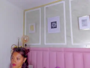 Hoollyhendrix  live sex cam