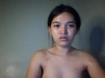 Juicyy_ann  live sex cam