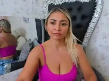 Milf_bigass_  live sex cam