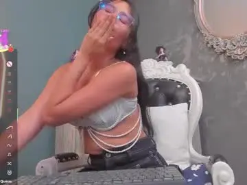 Nayecloud  live sex cam