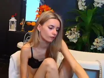 Roxanne_joy  live sex cam