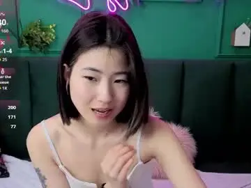 Runi_asian  live sex cam
