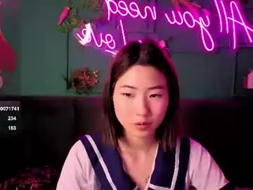 Runi_asian  live sex cam