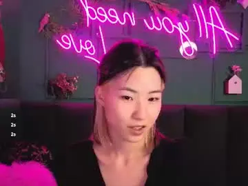 Runi_asian  live sex cam