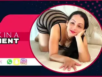 Samantrak_love  live sex cam
