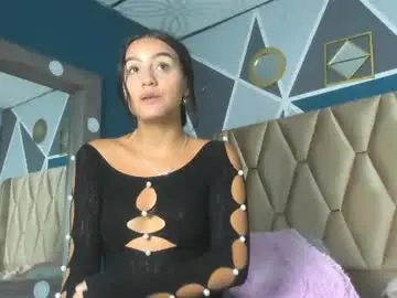 Sharlottedoll  live sex cam