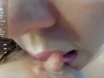 Sky_kuper  live sex cam