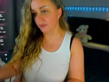 Sky_kuper  live sex cam