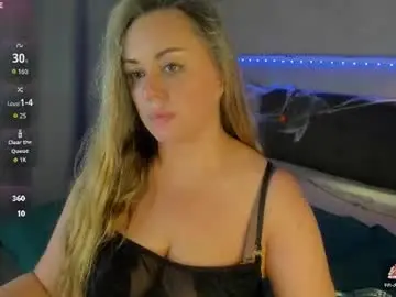 Sky_kuper  live sex cam