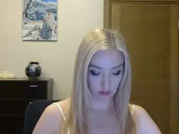 Wild_silk_desire  live sex cam