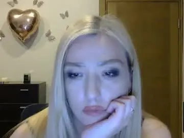 Wild_silk_desire  live sex cam