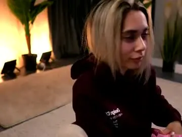 Aishleybee  live sex cam