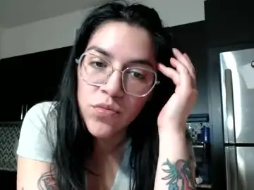 Beanerbaby420  live sex cam