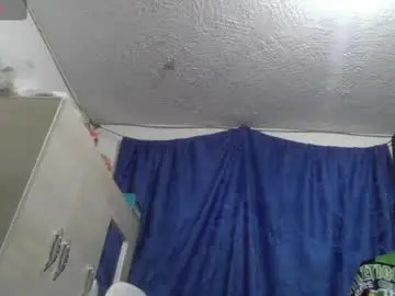 Charis_21  live sex cam