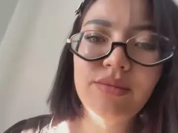 Deandreadouce  live sex cam