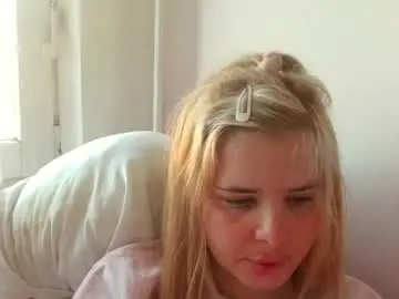 Elenaflirt  live sex cam