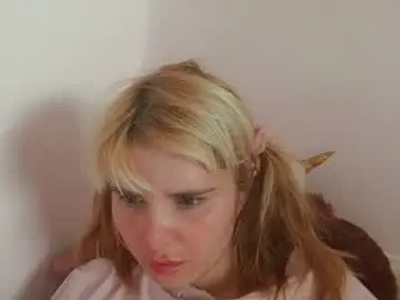 Elenaflirt  live sex cam
