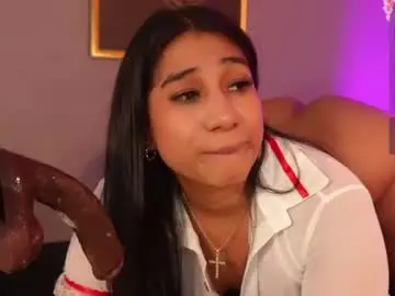Emilyy_walker  live sex cam