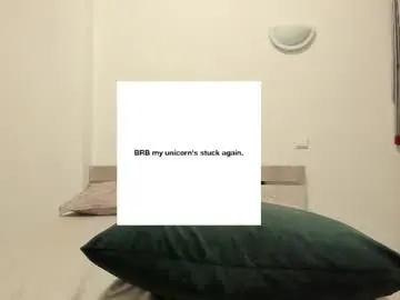 Laracara  live sex cam
