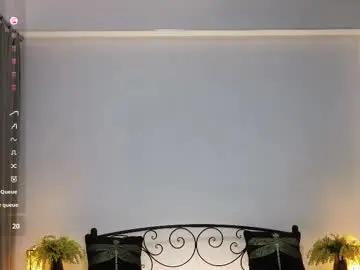 Lunakirby  live sex cam