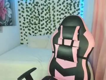 Pau_delima__  live sex cam