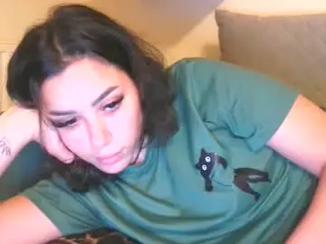 Prettyjulliette  live sex cam