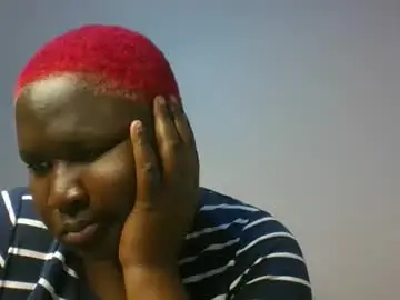 Sassybrown26  live sex cam