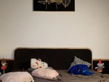 Xoxo_cherry1  live sex cam